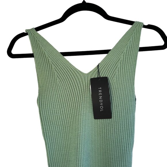 2/$30 Ribbed Knit Sleeveless Bodycon Midi Dress Size S Green Stretch Y2K NWT - Picture 5 of 8
